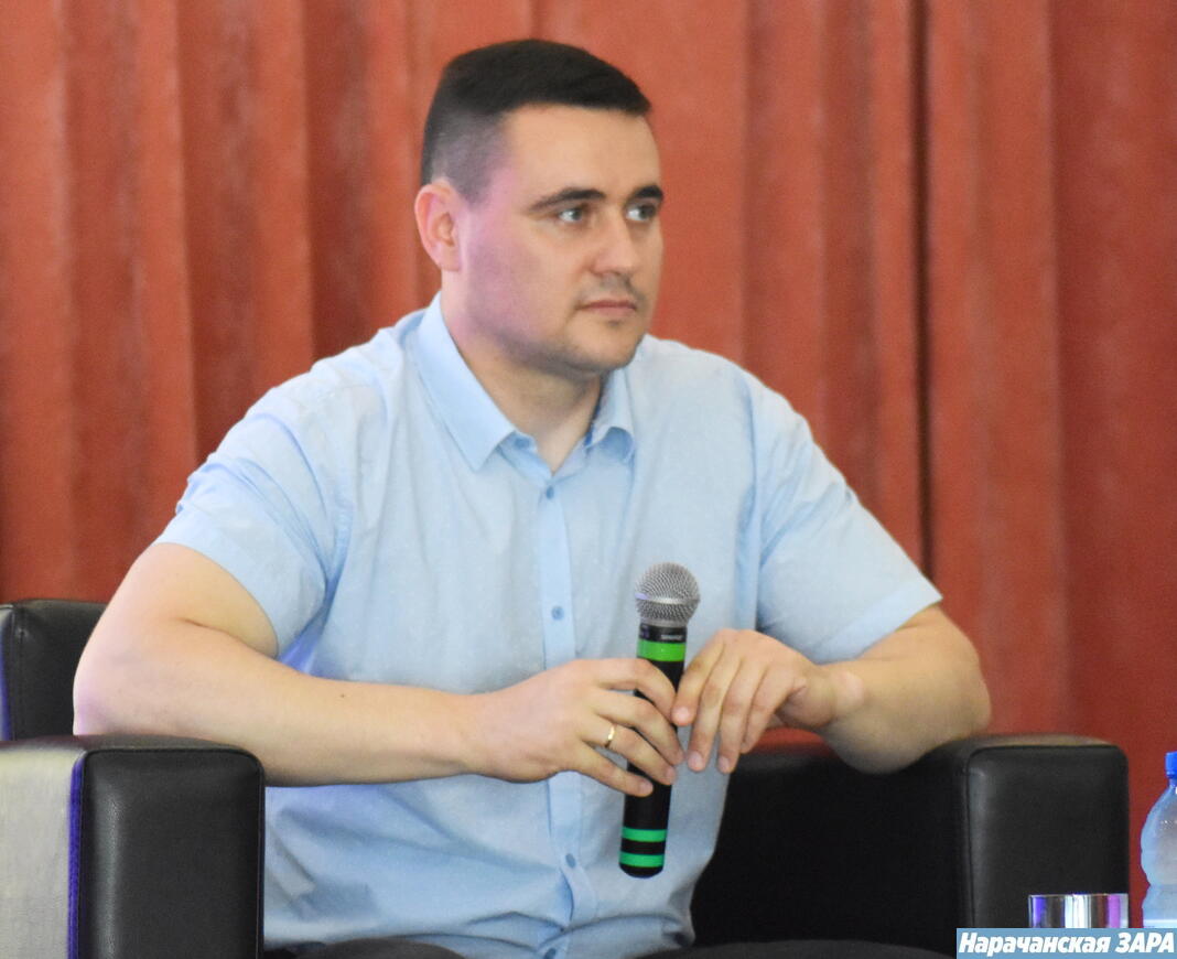 «Шаг к успеху»: в НДЦ "Зубрёнок" провели встречу с министром образования Андреем Иванцом (фото, видео)