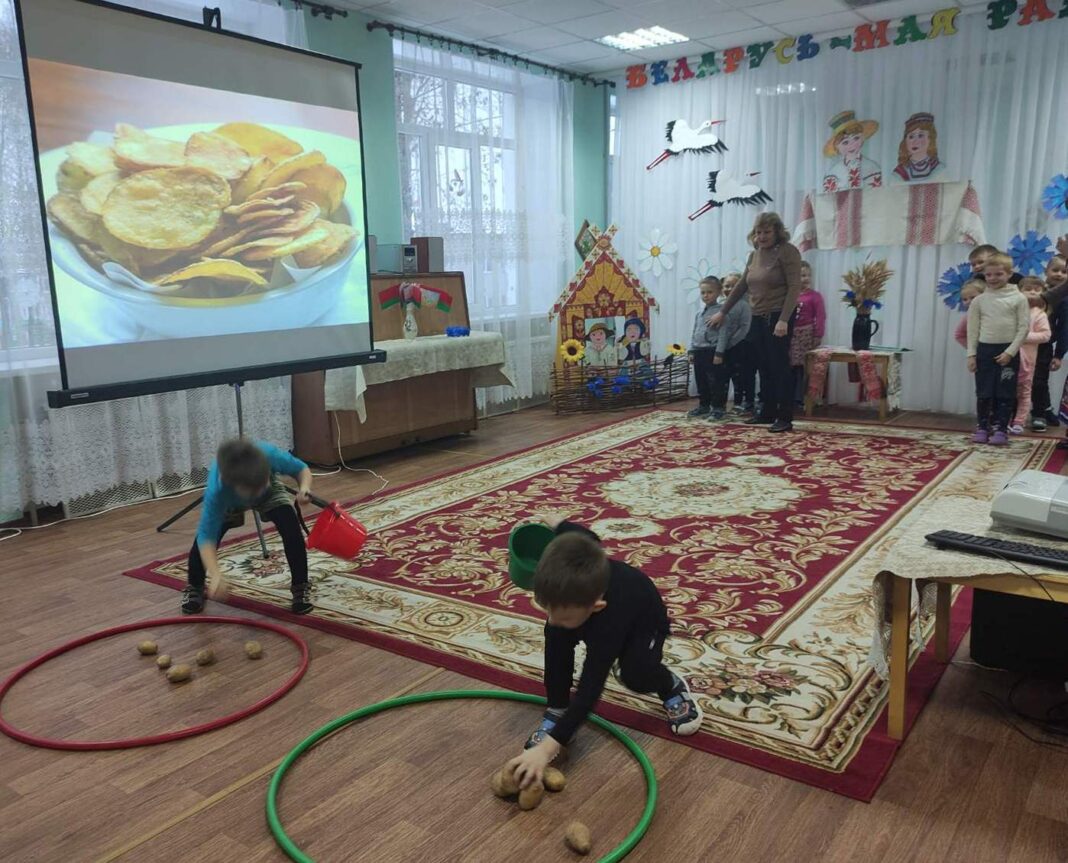 В дошкольных группах​  Свирской средней школы прошло мероприятие «Письмо из Беларуси»