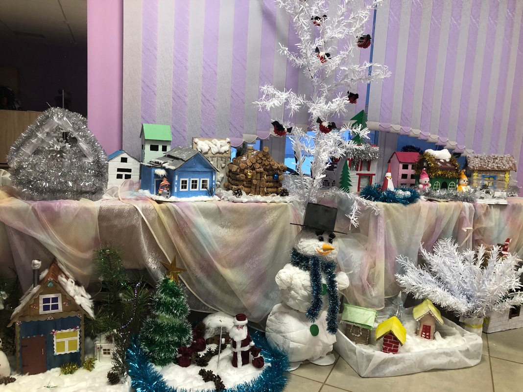 Выставку-конкурс «Рождественская деревня» организовали в Занарочской средней школе