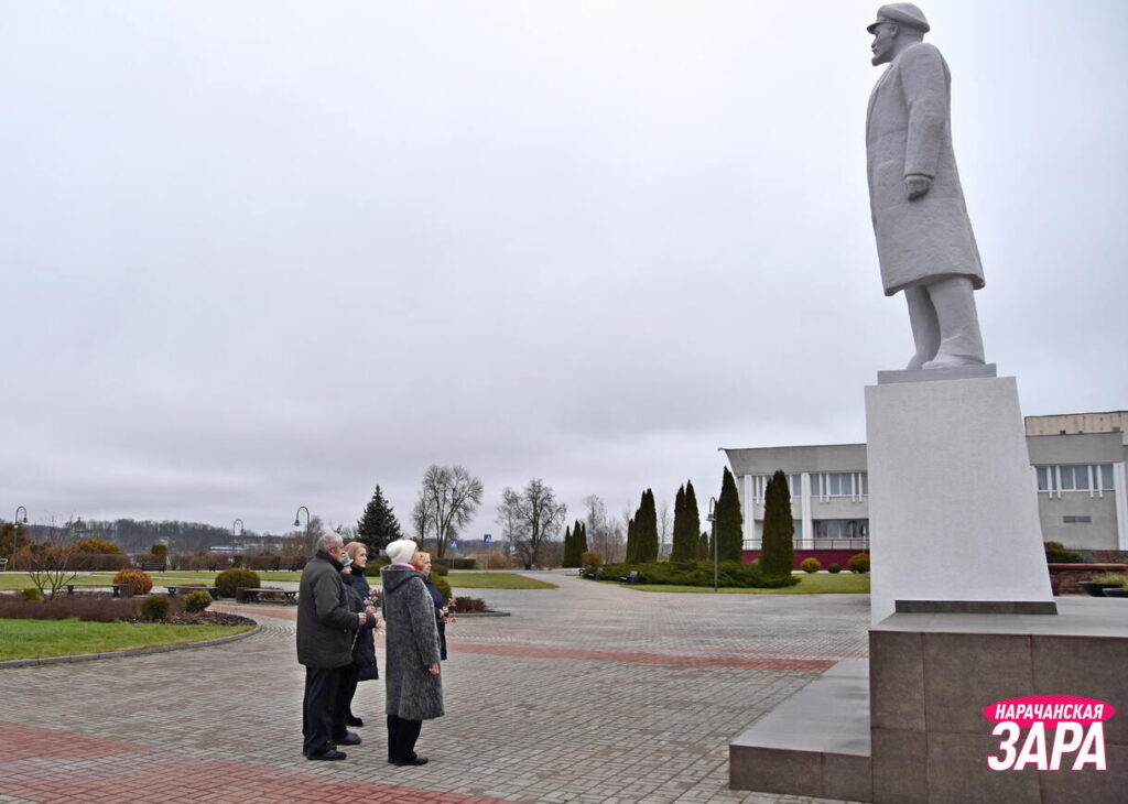 Мядельские коммунисты почтили память Владимира Ленина