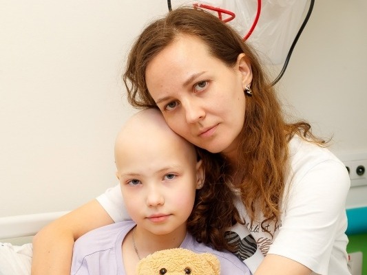 Поможем 11-летней Виолетте в борьбе с тяжёлой болезнью