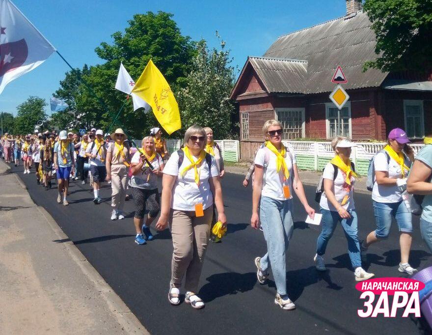З касцёла святога Андрэя Апостала рушыла 28-я пешая пілігрымка Нарач-Будслаў