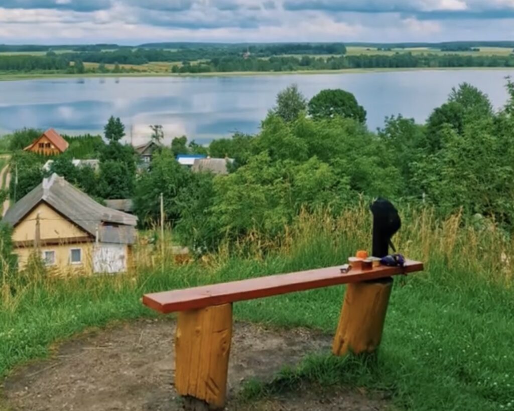 В Свири находится самая инстаграмная лавочка Беларуси