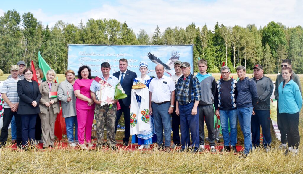 Еще один тысячник! Поздравления принимал водитель “Свирь-агро”