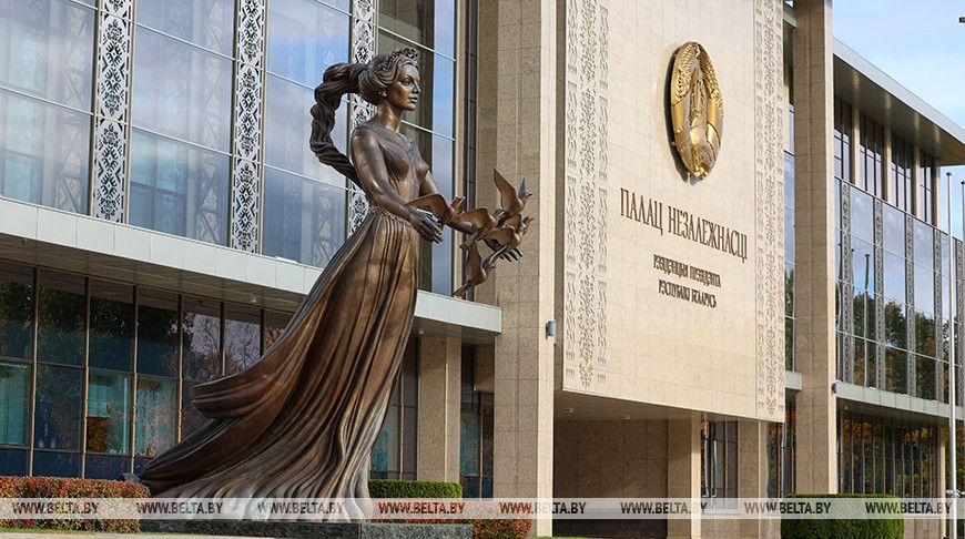 Программа развития до 2030 года и подготовка встречи с учеными. Лукашенко заслушал доклады Головченко и Караника