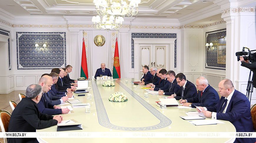 Лукашенко ставит напряженные задачи по работе в Африке