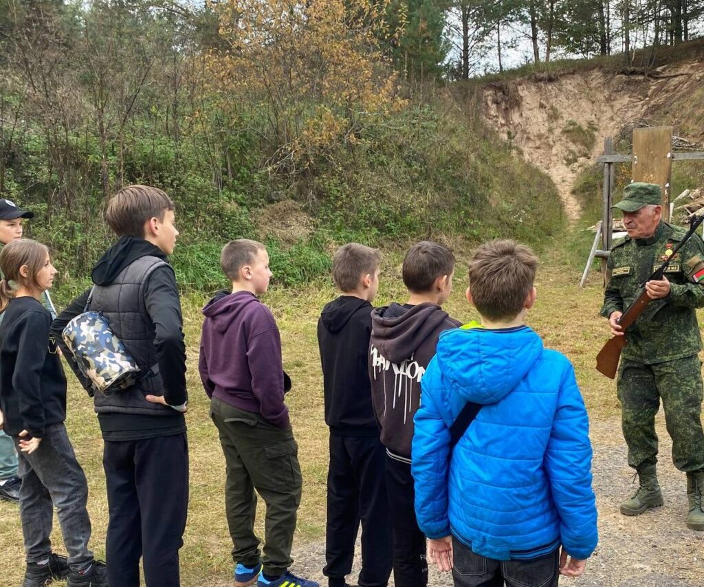 «Патриотический велопробег» провели сотрудники Мядельского РОВД