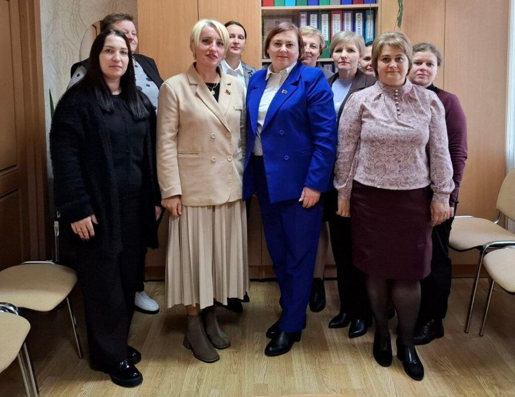 О семейных ценностях и законотворческой деятельности рассказала депутат парламента Светлана Соколовская