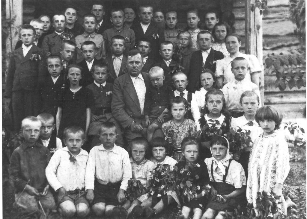 Фотопутешествие в прошлое: ищем знакомых!