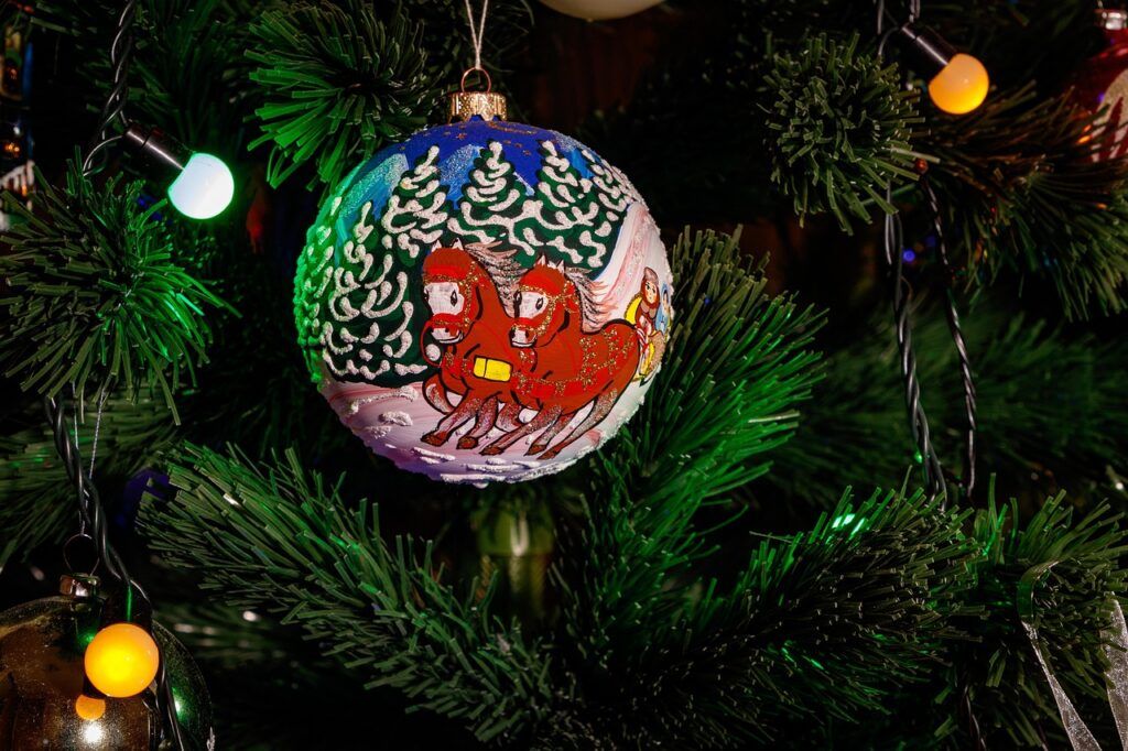 Безопасная новогодняя иллюминация: даём советы для праздничного настроения