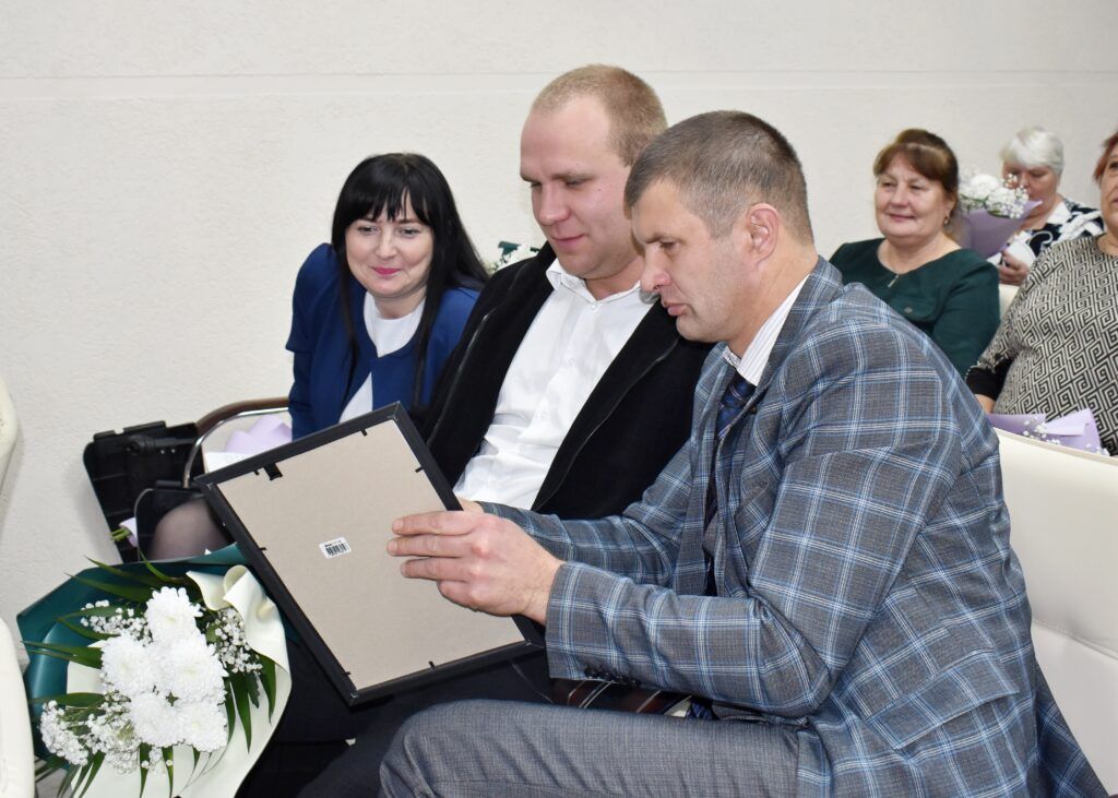 С профессиональным праздником поздравили тружеников «Мядельагросервиса» и «Слободской зари»