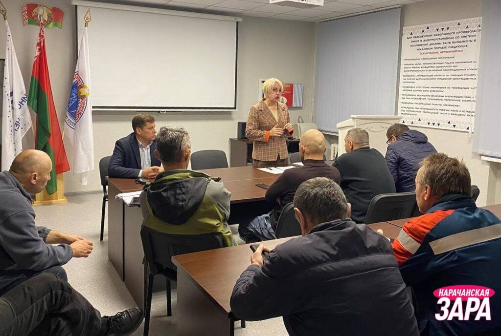 Депутат встретилась с работниками Мядельского РЭС и рассказала об онлайн-угрозах