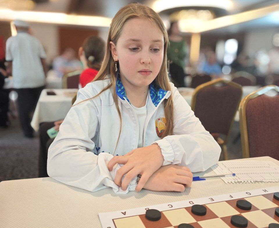 Ученица Нарочской СШ №2 трижды вошла в восьмерку на молодежном чемпионате мира по шашкам