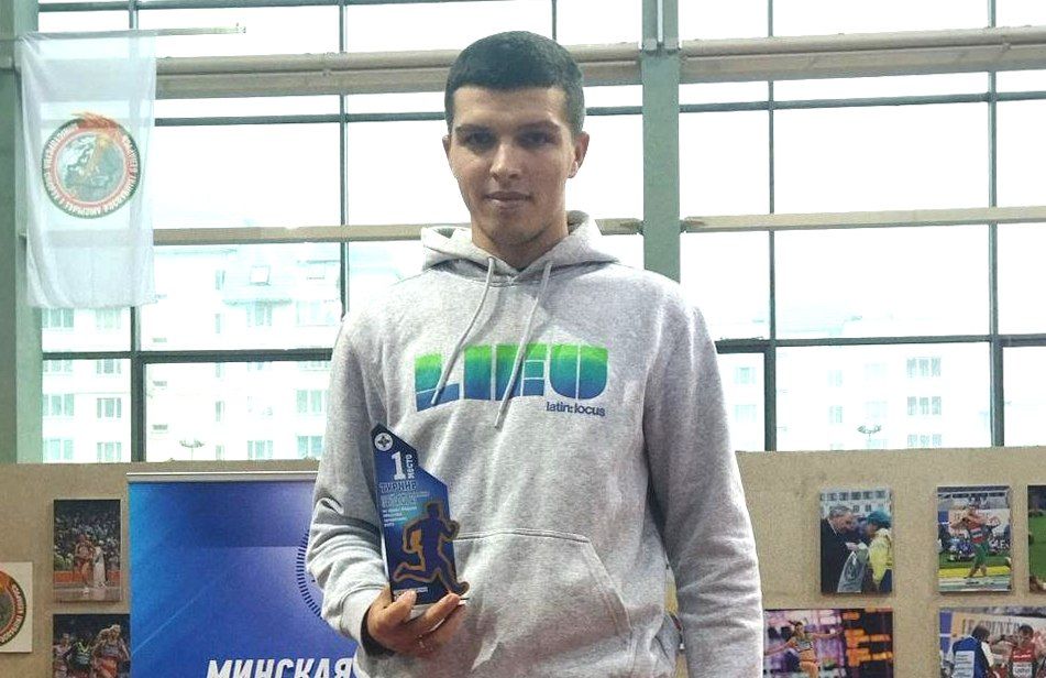 Водитель Мядельской больницы победил в беге на областном турнире по легкой атлетике