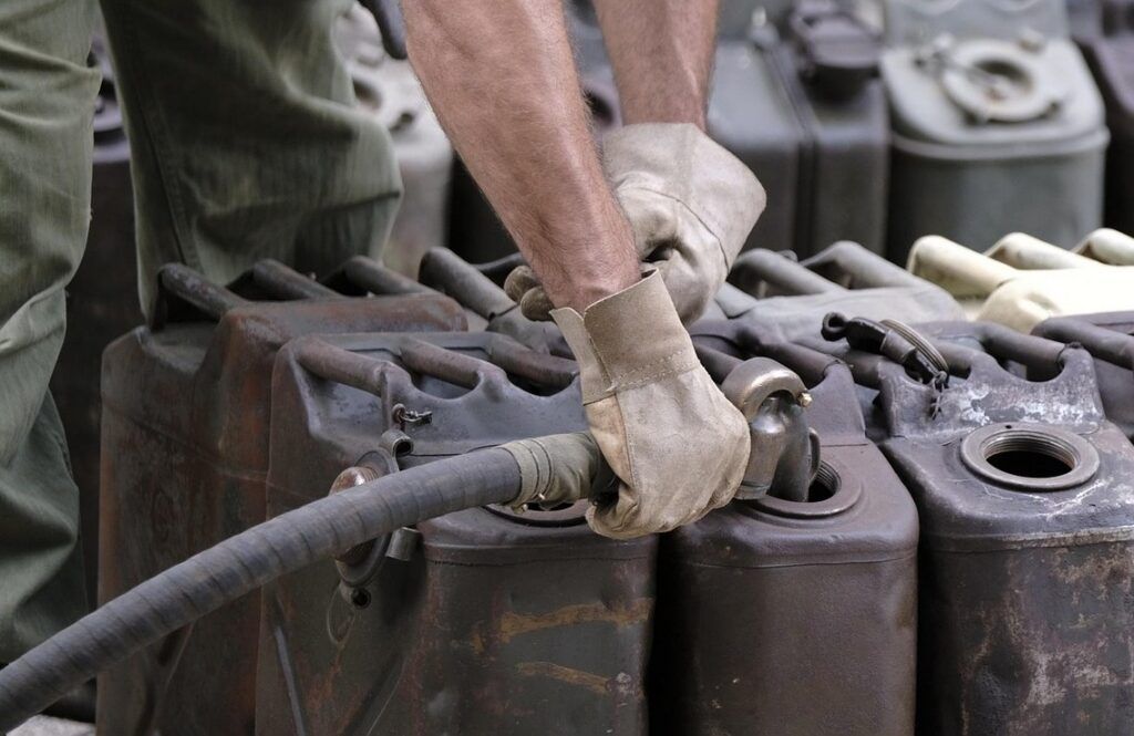 Житель района слил 184 литров солярки – суд вынес приговор