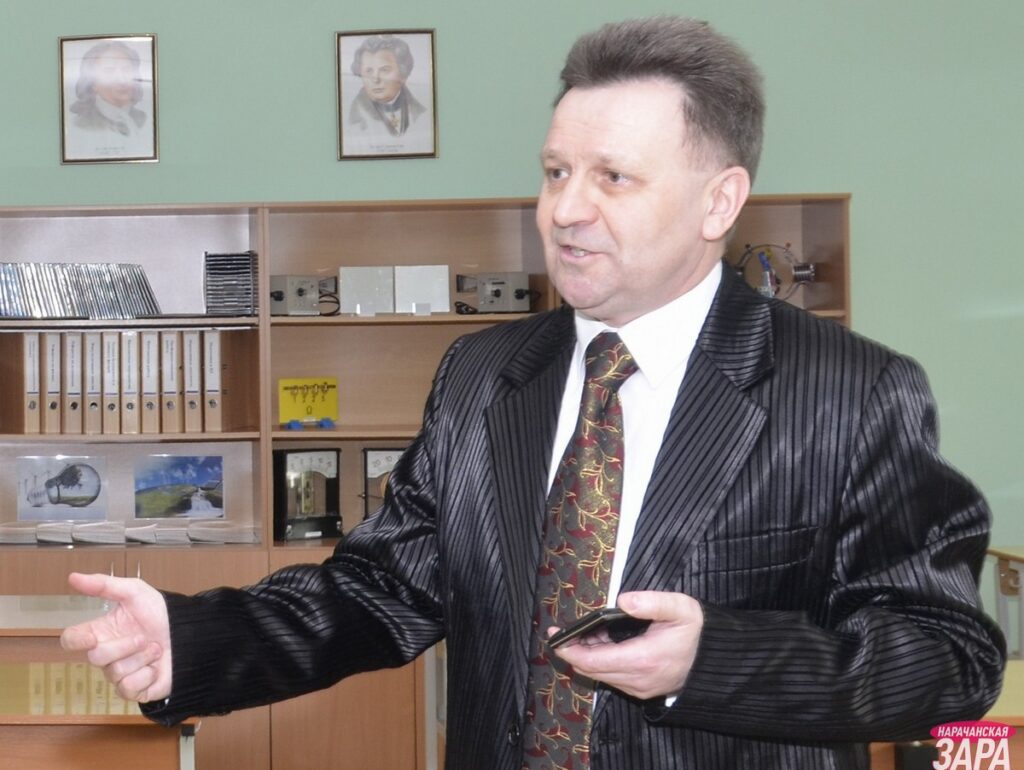 Директор Нарочской СШ №2 Геннадий Криштафович делится мнением о Послании Главы государства