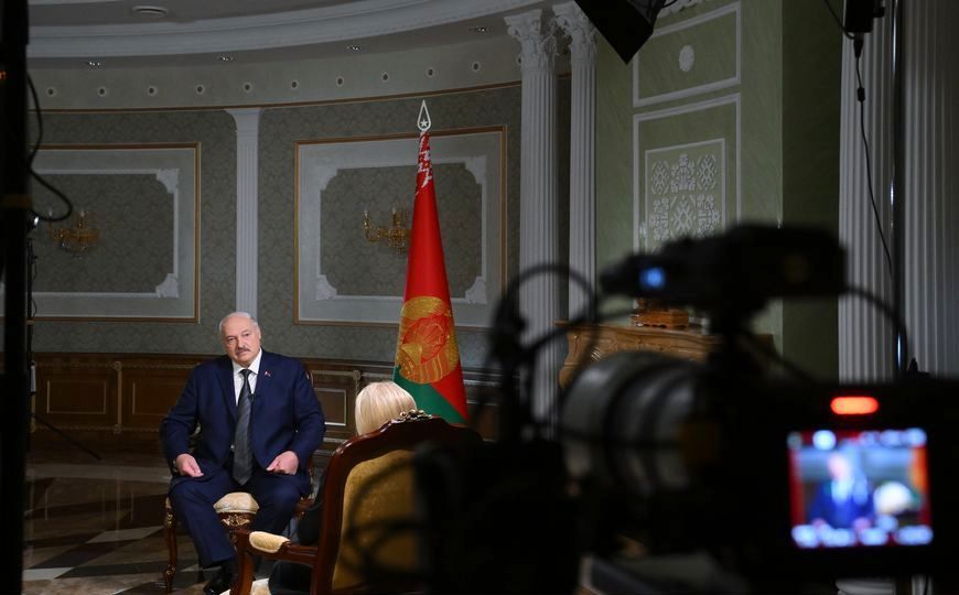 Лукашенко спросили, готова ли Беларусь принять Мадуро в случае его отставки