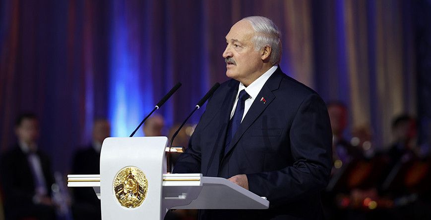 Президент назвал Год белорусской женщины особенным