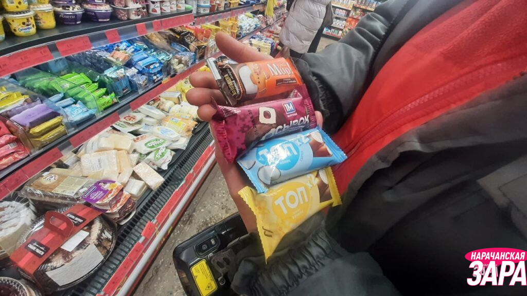 Пряничный человек, десерт-кактус и аромат базилика. Дегустируем в Мяделе самые необычные глазированные сырки