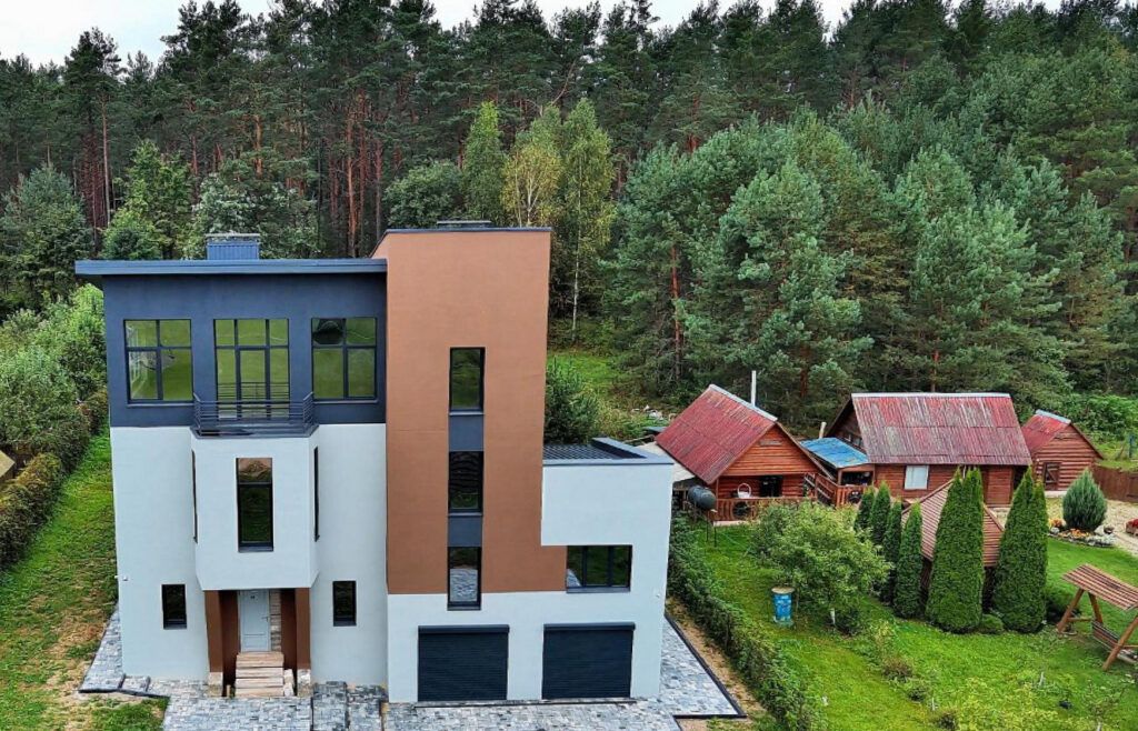 Смотрим самые дорогие дома на продажу в Нарочанском крае. Пятое место