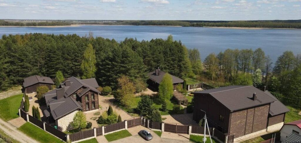 Смотрим самые дорогие дома на продажу в Нарочанском крае. Первое место