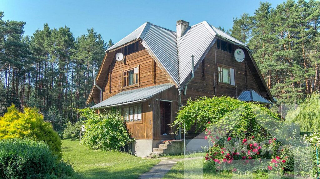 Смотрим самые дорогие дома на продажу в Нарочанском крае. Четвертое место