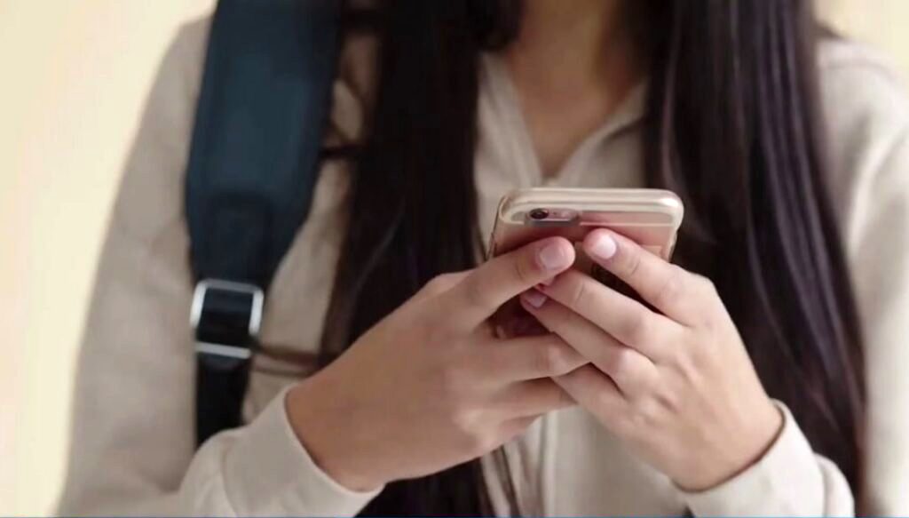 Аферисты убедили школьниц вынести из дома 50 тысяч рублей