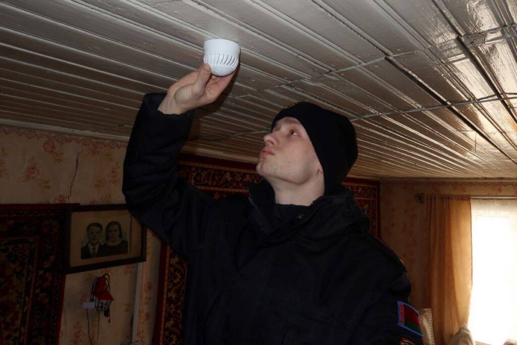 Оперативная обстановка требует усиления работы по предупреждению пожаров