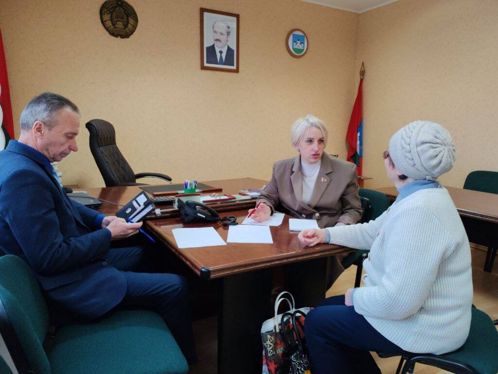Сельские перспективы и текущие проблемы – с жителями региона встретилась депутат Светлана Соколовская