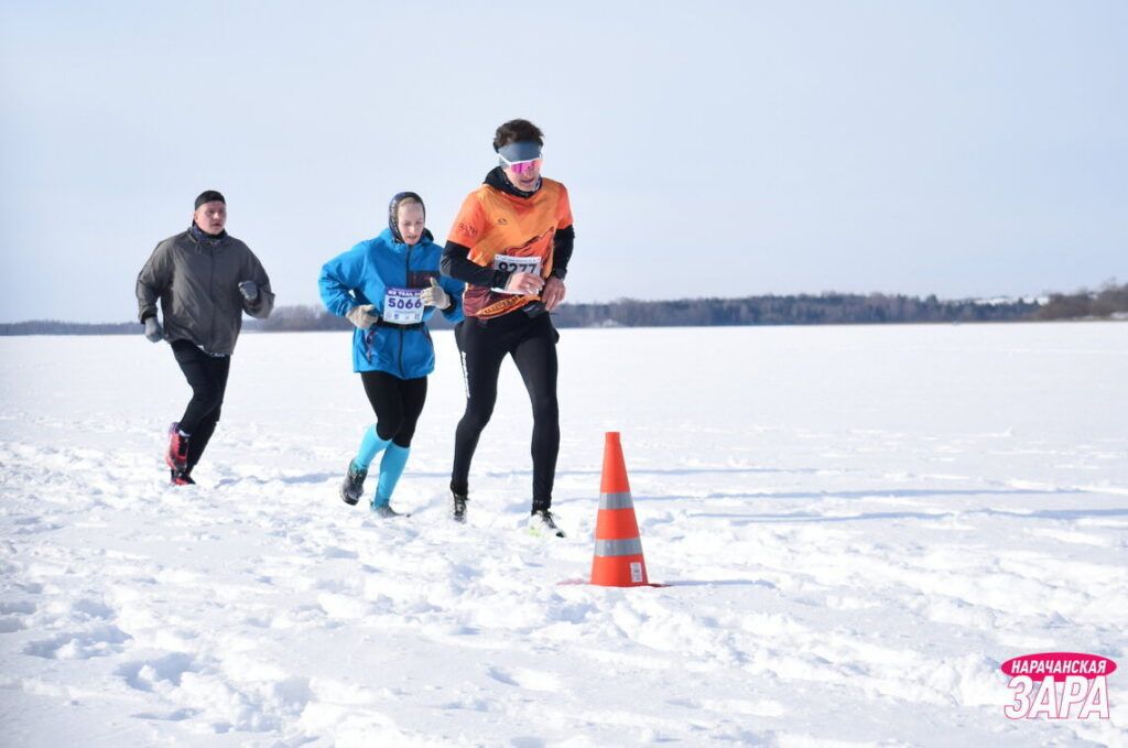 Ледяной вызов: в Мяделе сотни смельчаков покорили зимнюю трассу