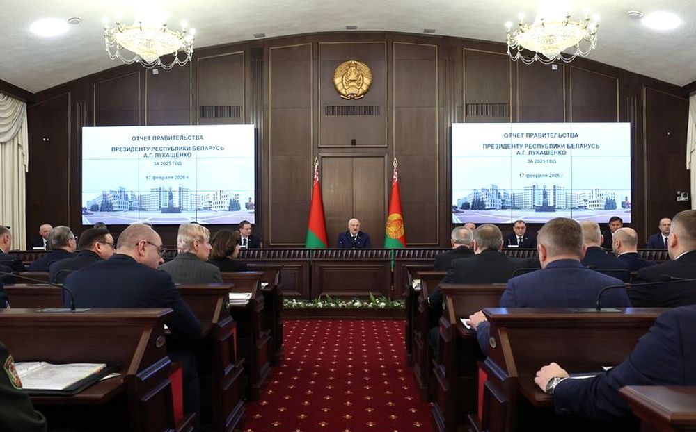 Лукашенко раскритиковал правительство за рост цен выше прогноза
