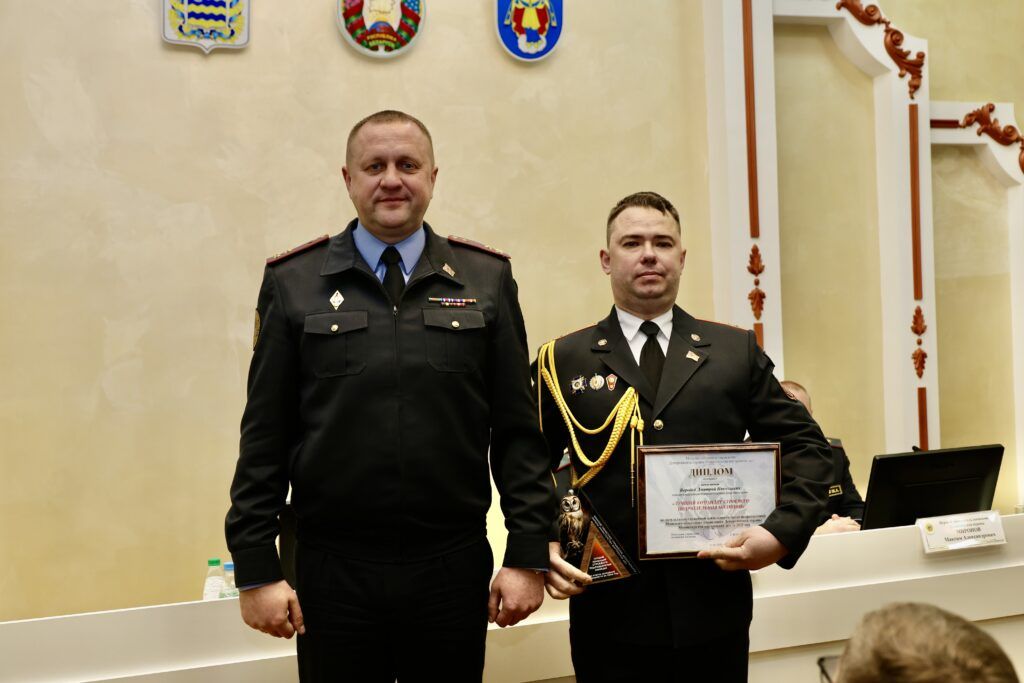 Лучшим командиром строевого подразделения милиции стал мядельчанин Дмитрий Воробей