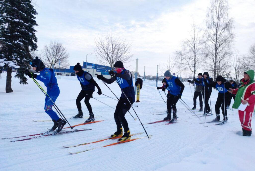 Лучших лыжников среди школьников определили в Мяделе