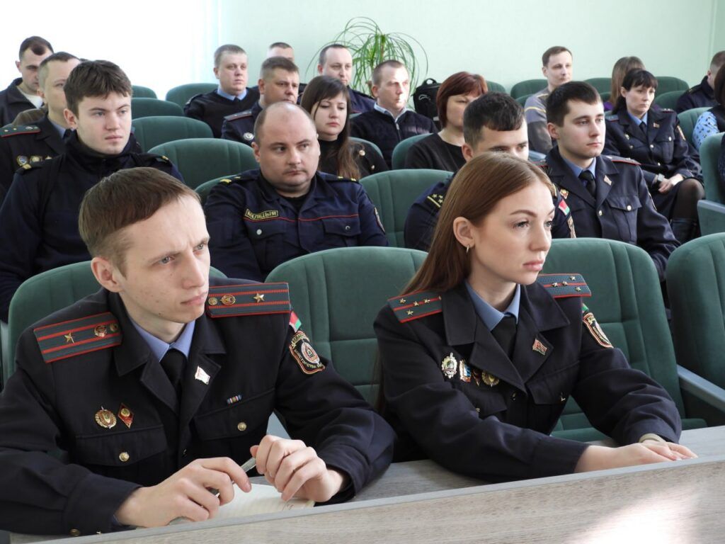 Обороноспособность и патриотизм обсуждали на едином дне информирования в Мяделе