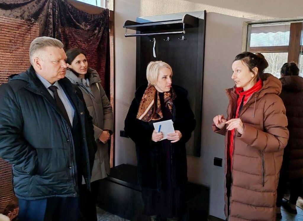 Туризм под микроскопом: депутат изучала вопросы развития нарочанского края