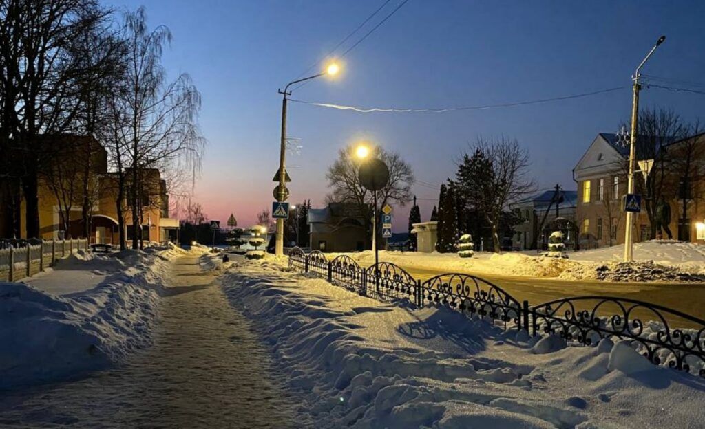 В Мяделе изменят график работы уличного освещения