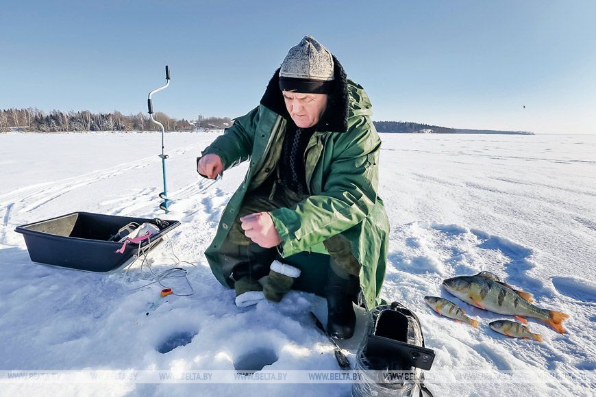 Рыбак на озере Нарочь поделился секретами успешной ловли