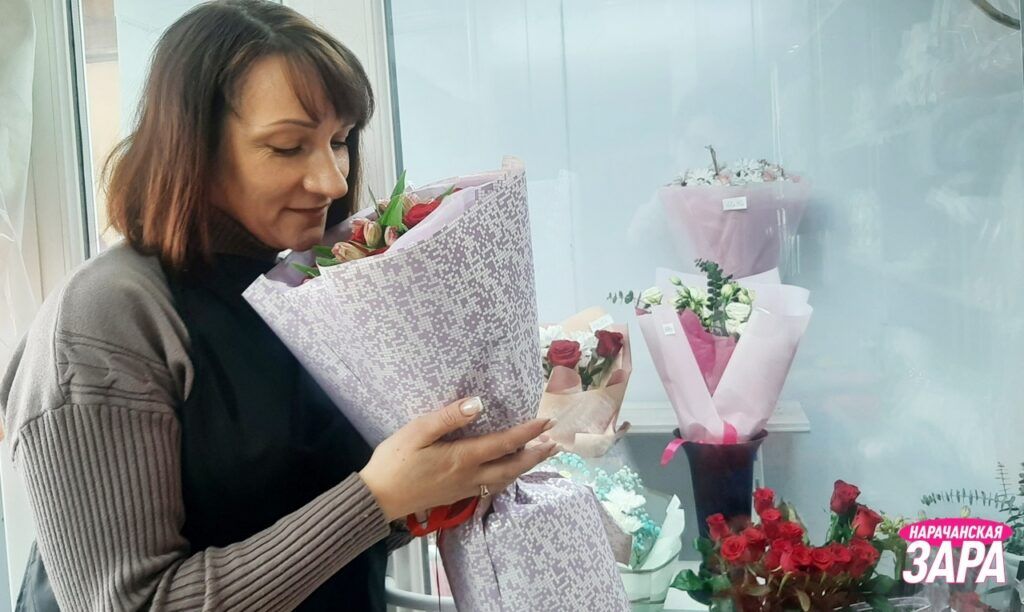 Цветочная душа Алеси Грузд: у нее заказывают букет с колбасой и 101 розу