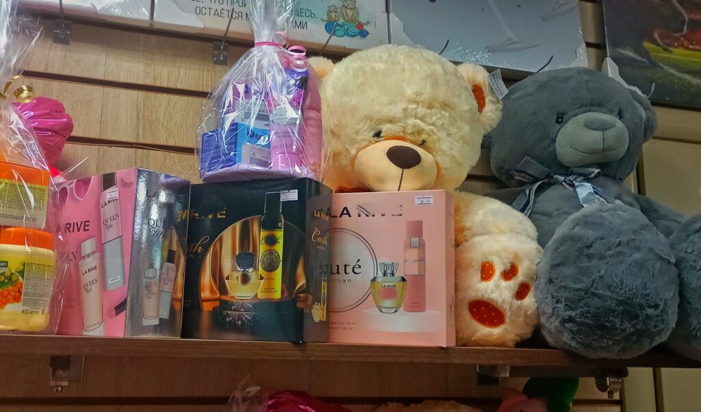 8 Марта ближе, чем кажется — подсказываем, где посмотреть подарки в Нарочи