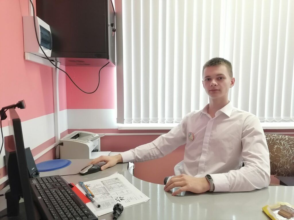 Десятиклассник из Нарочи победил в республиканском конкурсе работ исследовательского характера