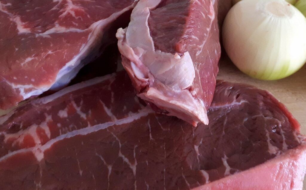 Госконтроль приостановил деятельность мясоперерабатывающего предприятия в Минской области