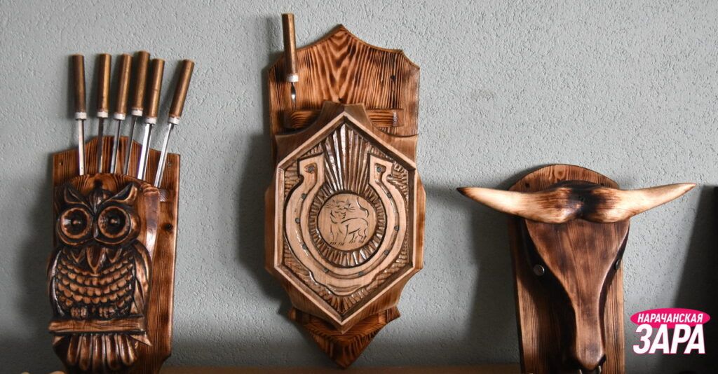 В Будславе представлены работы резчика