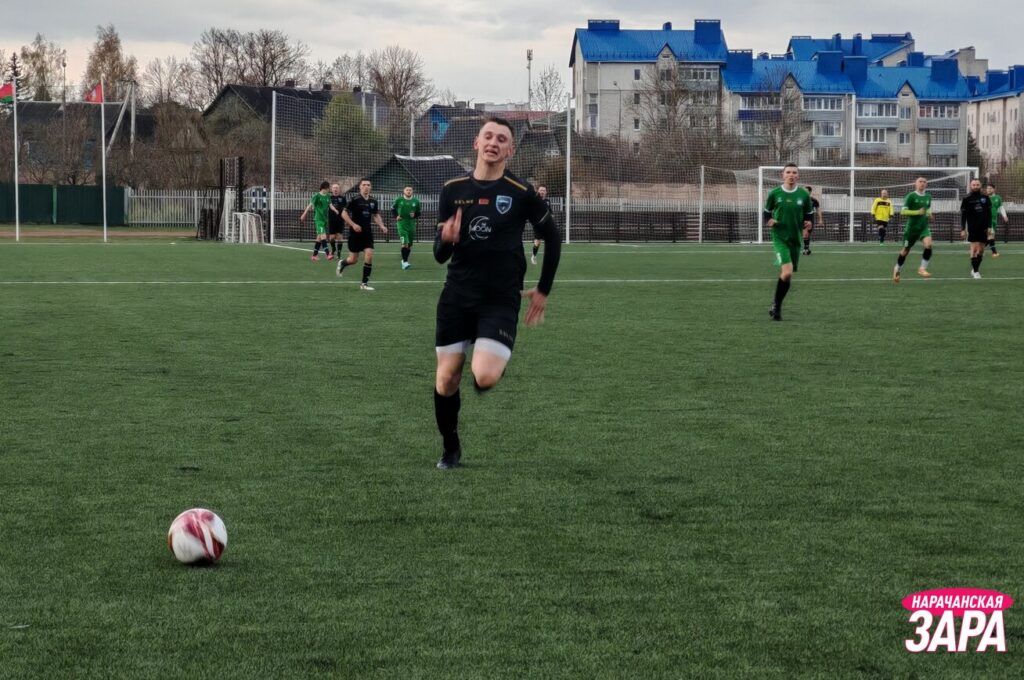 Команда из Мяделя стартовала в чемпионате области по футболу