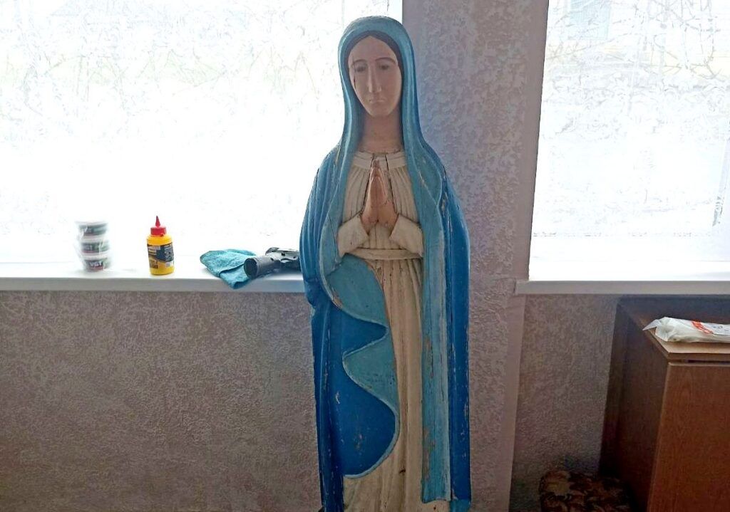 С костельной территории в Свири пропала статуя Богородицы, но потом нашлась