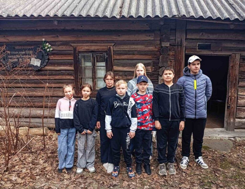 Школьнікі з Княгініна наведалі дом Максіма Танка