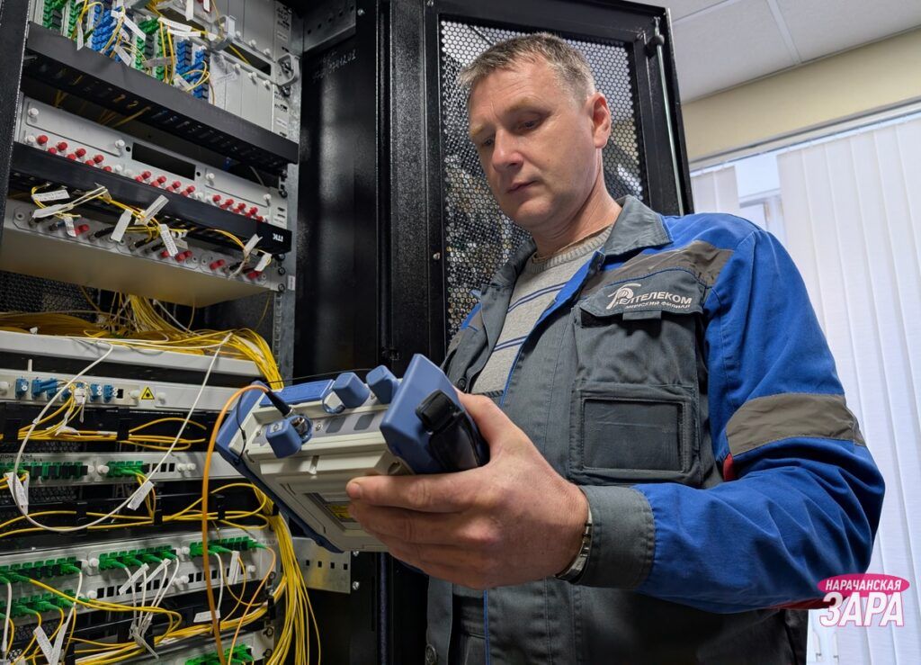 Инженер из Мяделя рассказал о профессиональном росте и развитии связи в районе