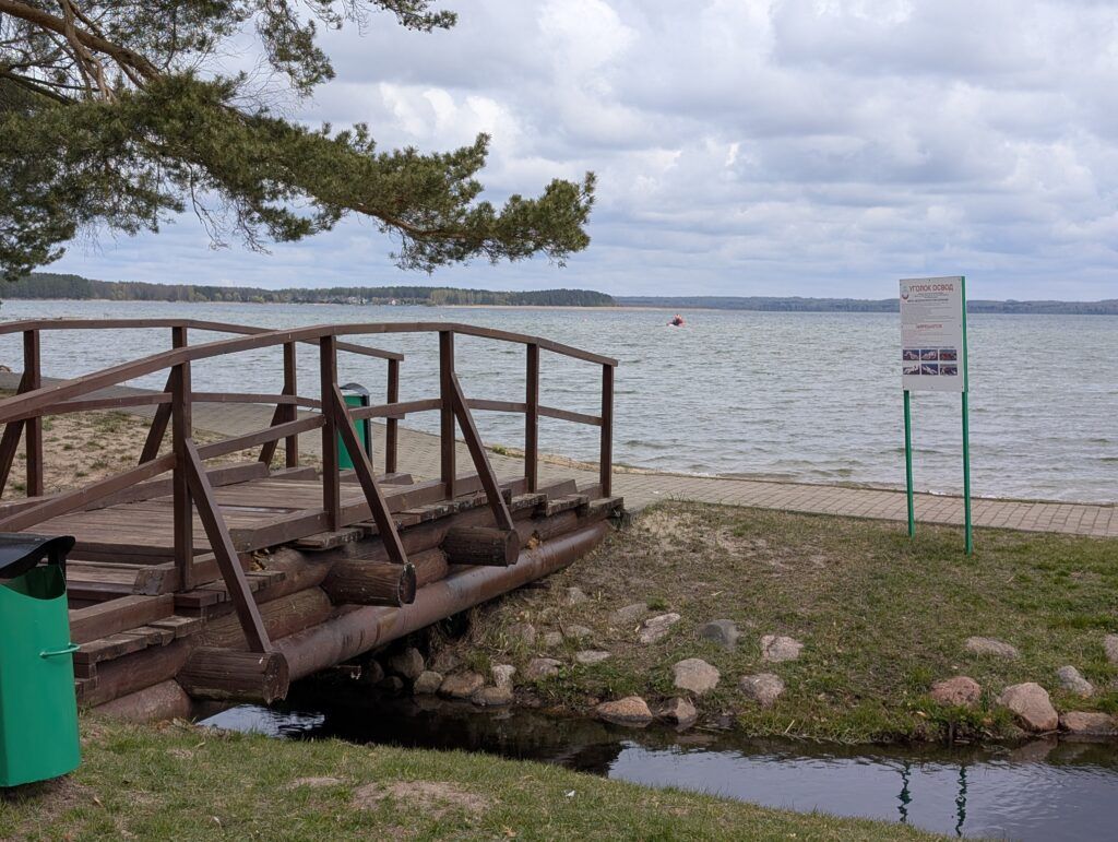 В Мядельском районе проверяют пляжи. Фотофакт