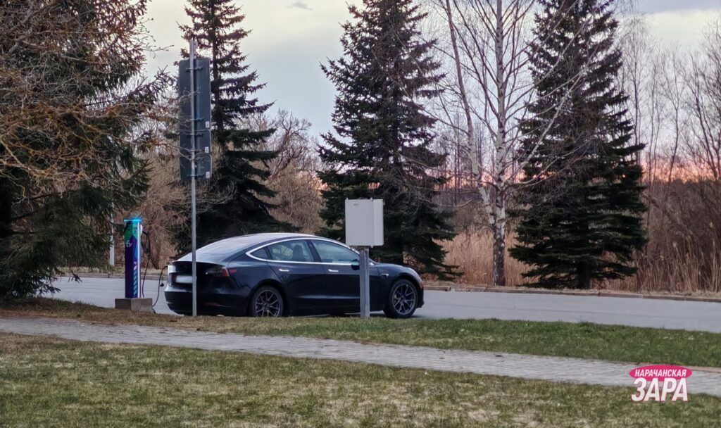 В Мяделе и Нарочи станет больше электрозарядных станций