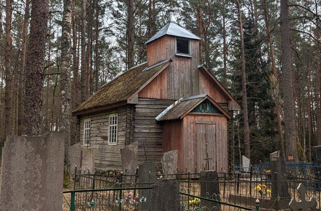 Рассказываем о необычной часовне в деревне Подберезье