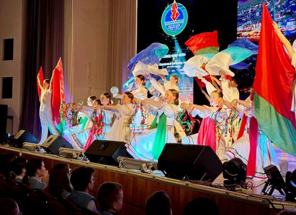 В «Зубрёнке» торжественно закрылась смена «Юный железнодорожник»